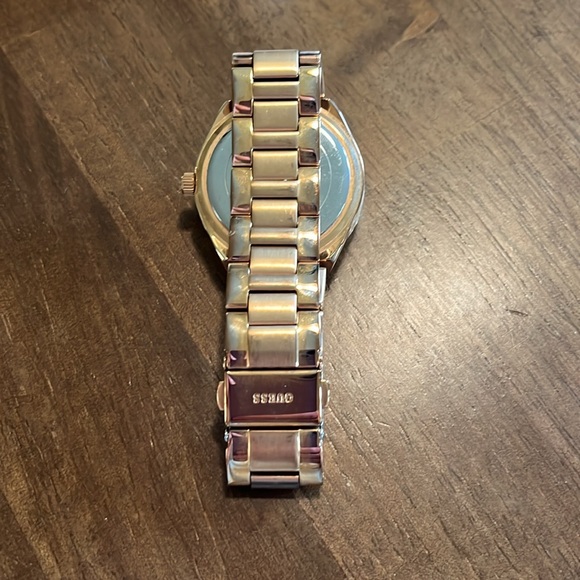 Guess watch - Picture 4 of 4
